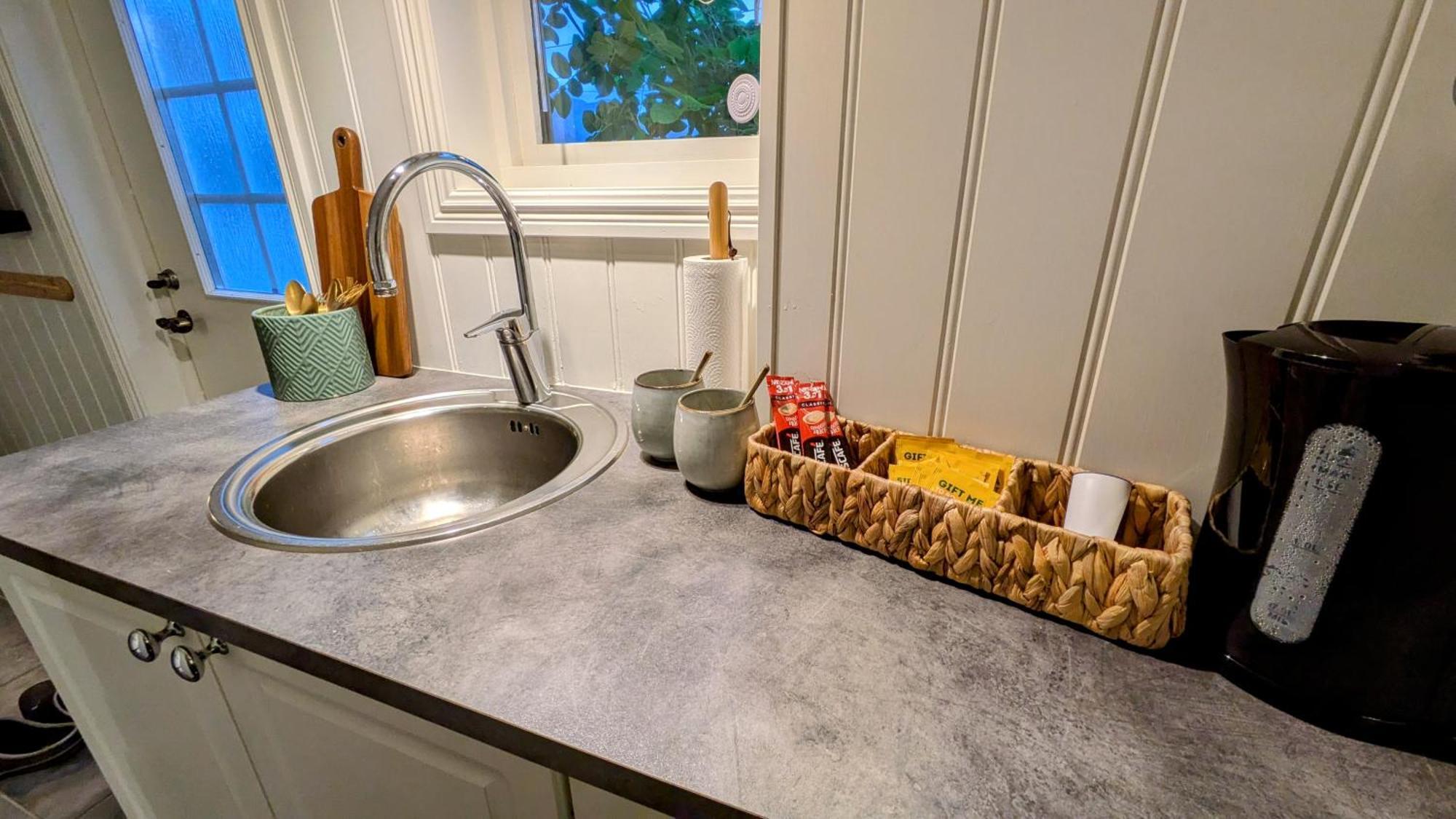 Exclusive And Cosy! Sea And Mountian View - Superfast Wifi, Washer And More Included Sortland Exterior photo