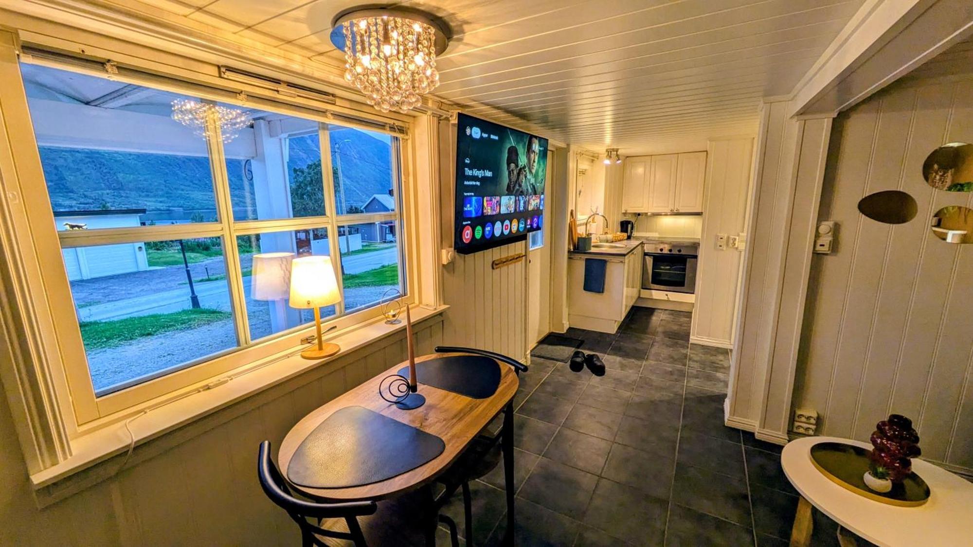 Exclusive And Cosy! Sea And Mountian View - Superfast Wifi, Washer And More Included Sortland Exterior photo