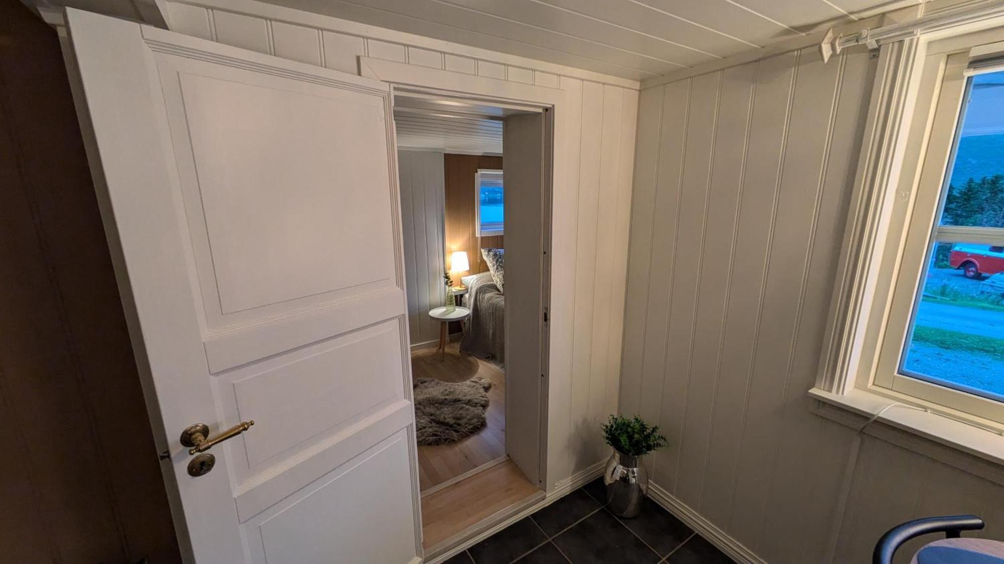 Exclusive And Cosy! Sea And Mountian View - Superfast Wifi, Washer And More Included Sortland Exterior photo