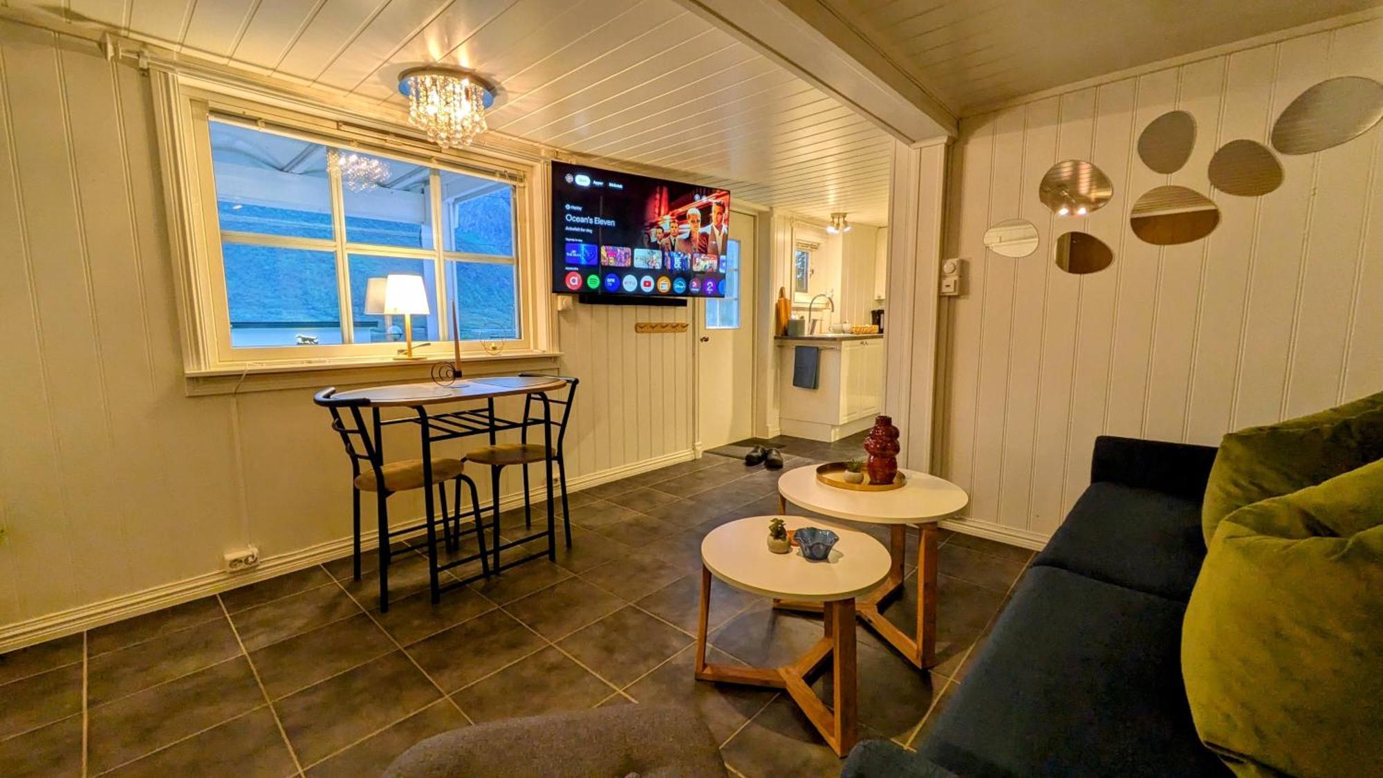 Exclusive And Cosy! Sea And Mountian View - Superfast Wifi, Washer And More Included Sortland Exterior photo